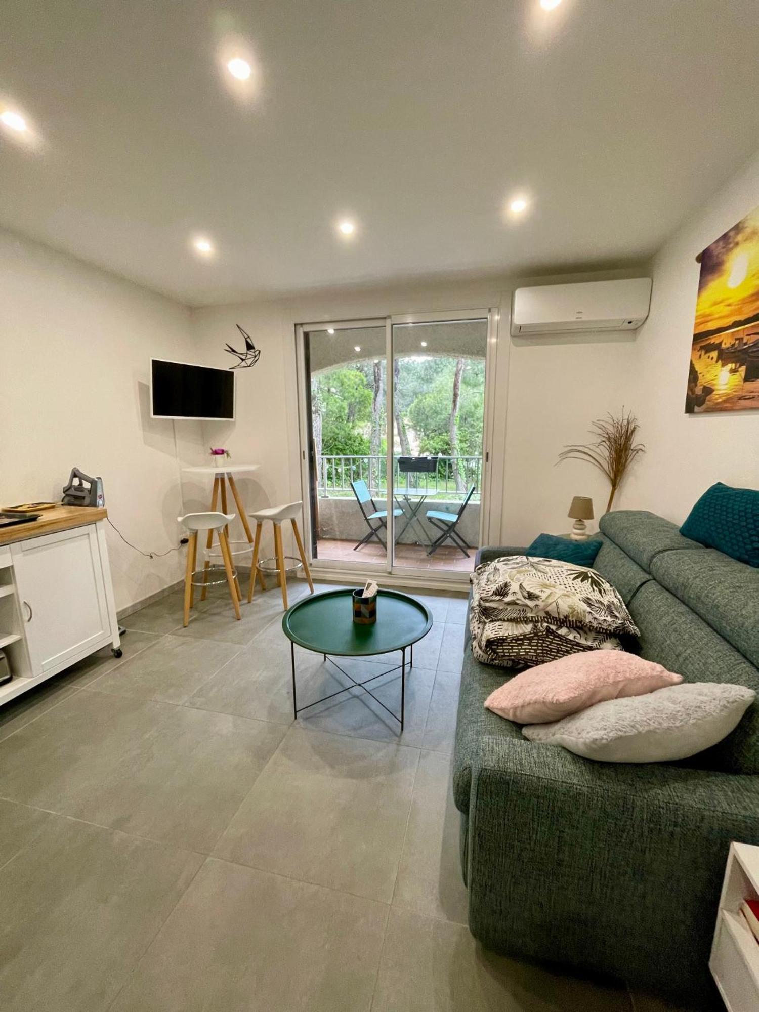 Studio Cosy Proche Mer Saint-Cyr-sur-Mer Ngoại thất bức ảnh